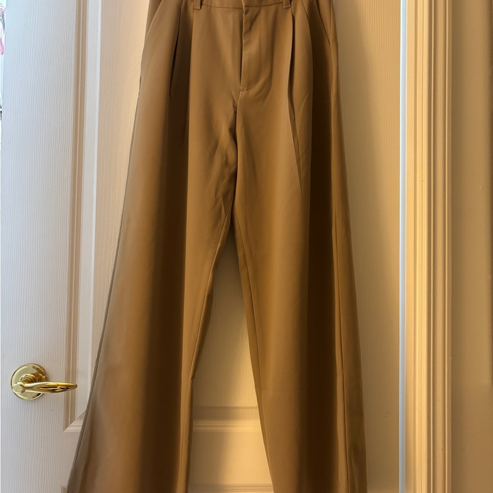 Gap Pleated High-Rise Trousers Petite (never worn) - Picture 4 of 6